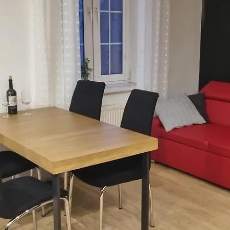 Pod Zurawiem Apartamento *